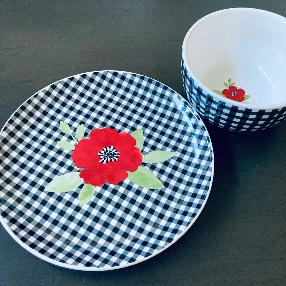 Dolly Parton Farmhouse Buffalo Plaid Floral Plate Bowl Set - Picture 2 of 3